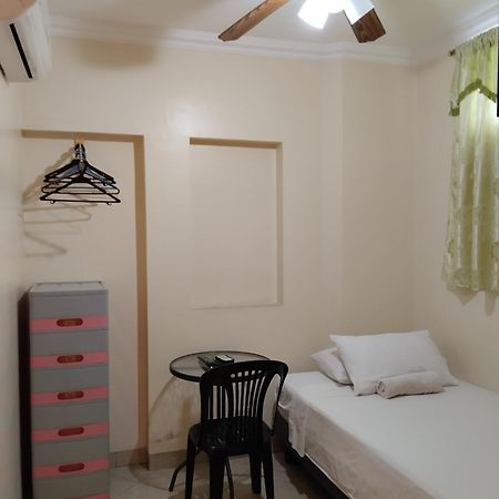 Hotel Jeshua Simmonds Гуаякуил Екстериор снимка