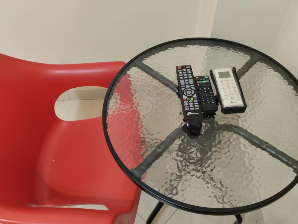 Hotel Jeshua Simmonds Гуаякуил Екстериор снимка